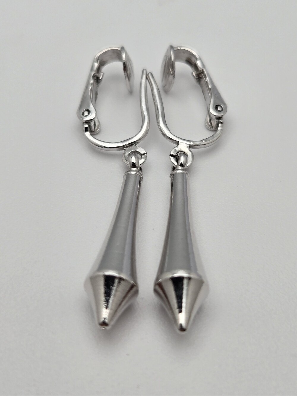 Vintage Sarah Coventry Canada Silver Tone Clip On Drop Earrings 1960s Signed - Picture 10 of 13